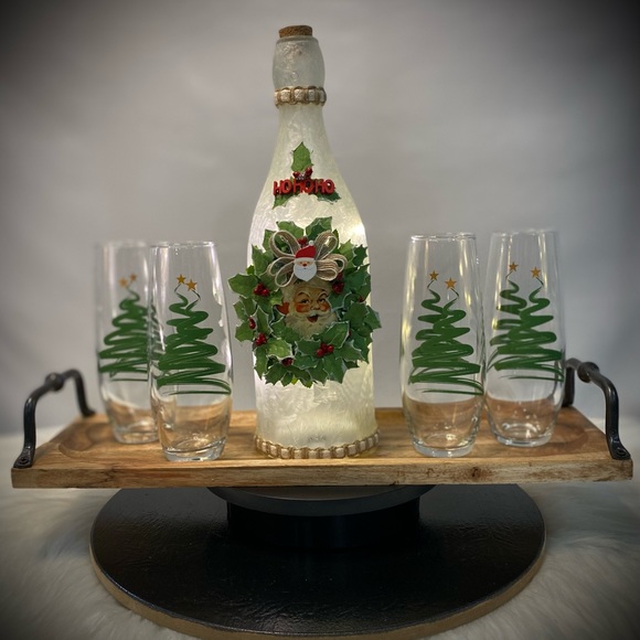 Champagne/Wine Flutes with Christmas Lighted Wine Bottle Display Serving Tray - Picture 3 of 4